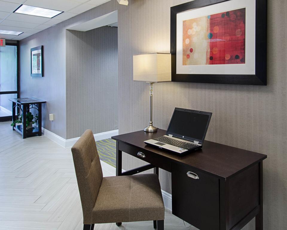Suburban Extended Stay Hotel ورسستر المظهر الخارجي الصورة